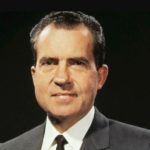 美国总统尼克松(Nixon)英文关于不放弃的名言:Defeat doesn't finish a man...